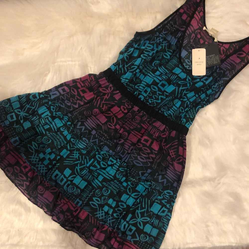 Patterned dress - Picture 1 of 2